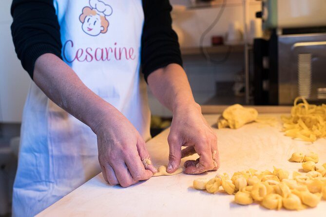 Cesarine: Market Tour & Cooking Class at Local's Home in Bologna - The Itinerary Breakdown