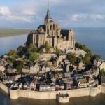 Chauffered driven car for one or several days (Rent minimum of 8 hours with a maximum of 25 kms per hour) - What Makes This Experience Stand Out