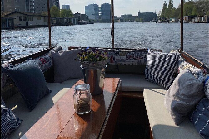 Cheese and wine cruise: Savor Amsterdams beauty and flavors - Who Is This Tour Best For?