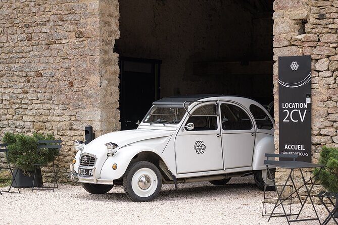 Citroën 2CV Burgundy rental and Gourmet Picnic - Who Will Love This Experience?