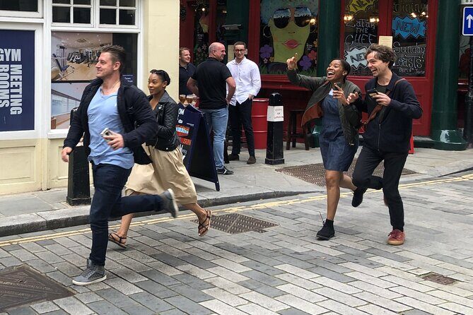 Colombia's Finest Outdoor Murder Mystery London - Who Is This Tour Best Suited For?