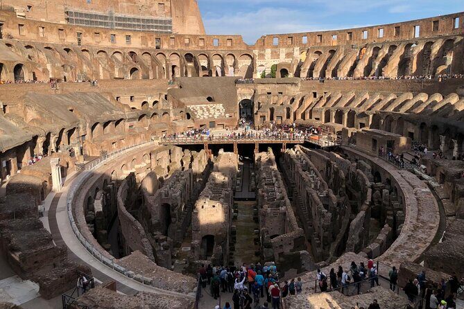 Colosseum, Roman Forum and Palatine hill with Guide Book - The Group Size and Tour Logistics
