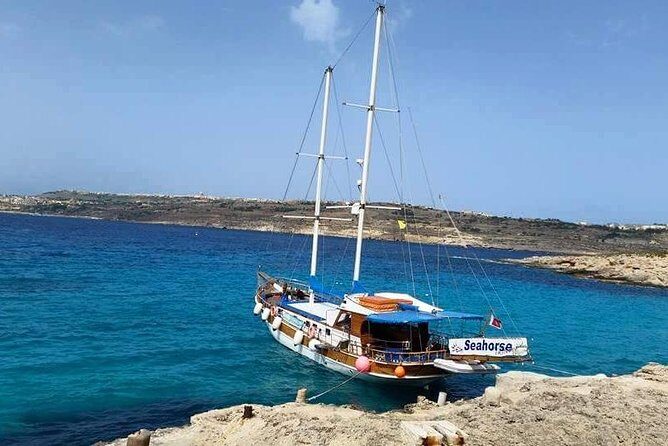 Comino, Blue Lagoon and Caves. Tour A - Why You Might Love This Tour