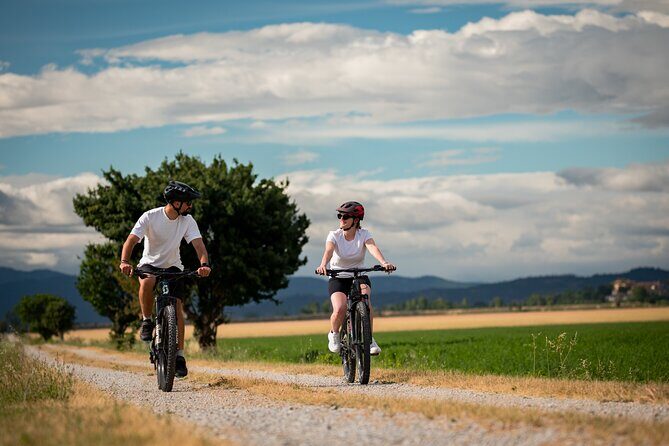 Cortona - eBike tour and wine tasting in the Val di Chiana [+40] - The Pros and Cons