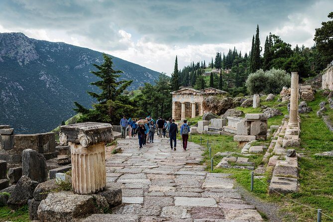 Delphi English Day Trip from Athens with Official Guide - Detailing the Experience: The Good and the Not-So-Good
