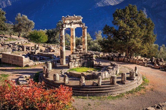 Delphi Full Day Private Trip From Athens With Lunch Overlooking the Sea - What Travellers Say