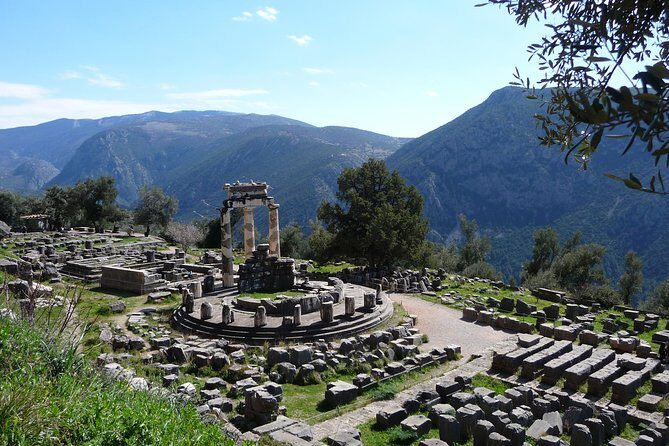 Delphi, Hosios Loukas Monastery full day private tour from Athens - Frequently Asked Questions