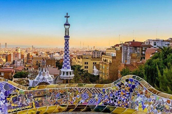 Departure Transfer Barcelona to El Prat Airport BCN by Luxury Van - What to Expect During the Ride