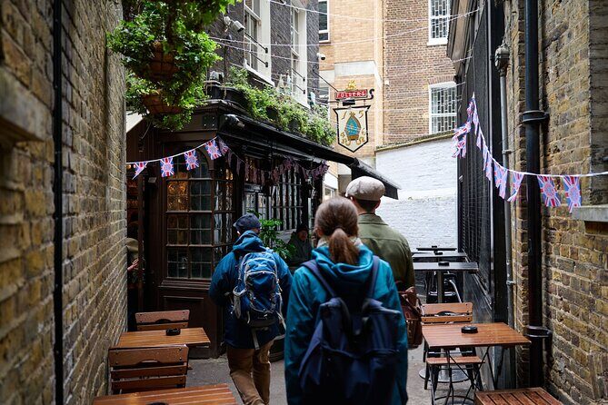 Devour London Historical Pub Tour:Traditional British Food & Ales - The Value and Why It Works