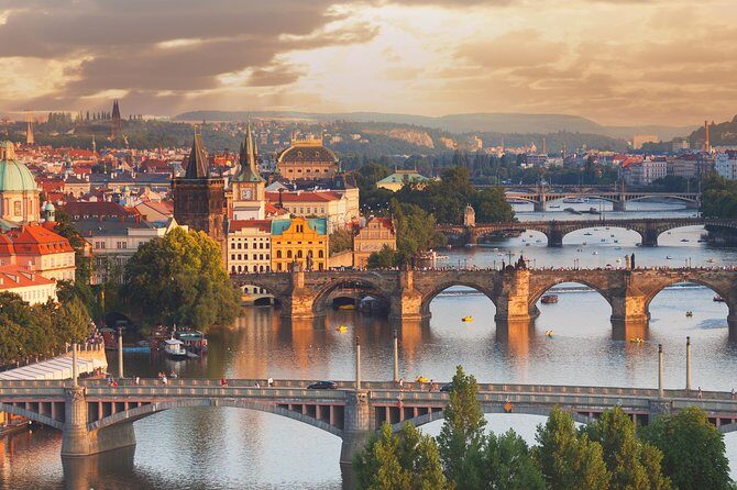 Discover Prague Private Tour - 3 hours - Who Should Consider This Tour?