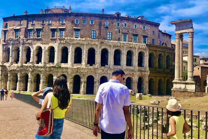 Discover Rome Private Walking Tour of Highlights and Hidden Gems - Starting Point: The Historic Neighborhood from the 16th Century