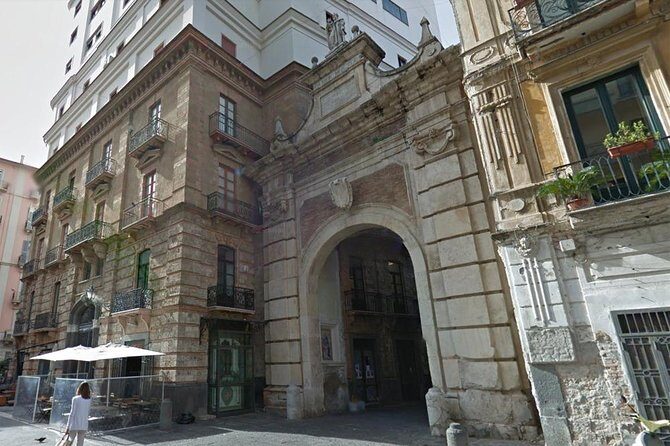 Discover Salerno - walking tour with a local expert guide - - FAQ