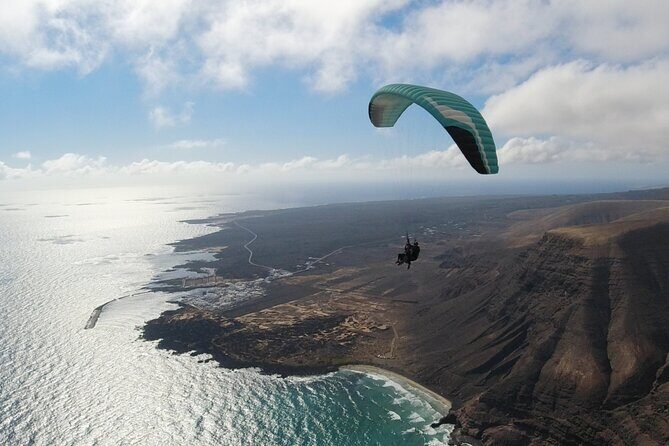DISCOVERY FLIGHT tandem paragliding Lanzarote with pro pilot - Who Is This Tour Best For?
