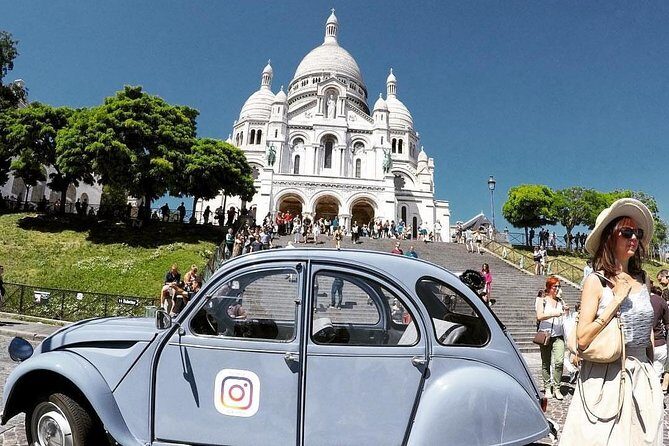 Discovery of Montmartre in a 2CV - 45 min - What to Expect During the 45 Minutes