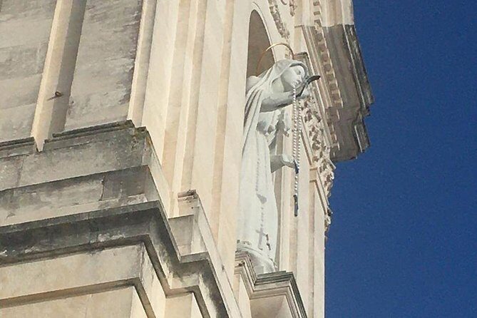 Divine Fátima Full Day Private Tour from Lisbon - Visiting the Houses in Aljustrel