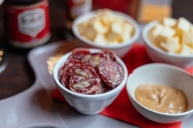 Drinks & Bites in Bruges Private Tour - A Closer Look at the Itinerary