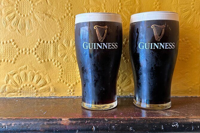Dublin Pub Tour: Guinness Perfect Pour, Whiskey, Music and More - What Makes This Tour Stand Out?