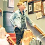Dublin Storytelling Pub Tour - 3 stops, drinks & local snacks - What to Expect from the Dublin Storytelling Pub Tour