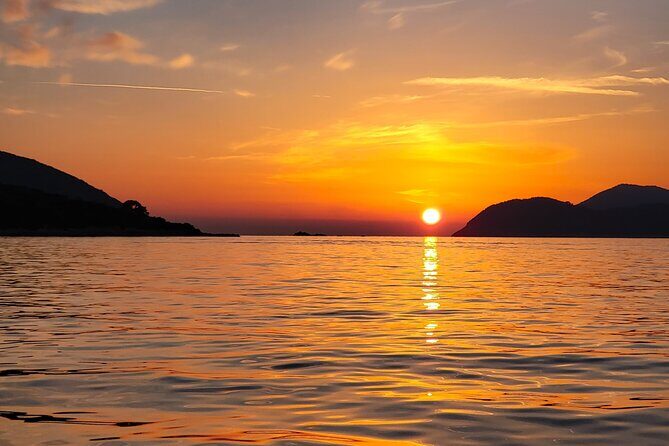 Dubrovnik Romantic Sunset Boat Tour - The Bottom Line