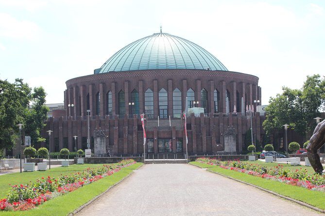 Düsseldorf Segway Rhein Tour: Rhine River Experience - Experience Quality and Group Dynamics