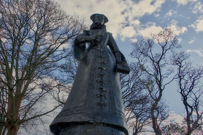 Edinburgh: Mary Queen of Scots Privately Guided Luxury Day Tour - What Makes This Tour Stand Out?