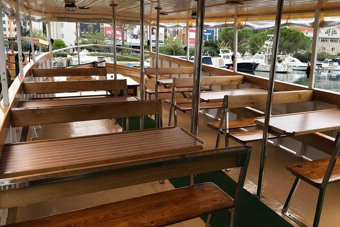 Elaphite Islands Cruise and Blue Cave Snorkeling Boat Tour from Dubrovnik - The Realities of Crowding and Boat Comfort