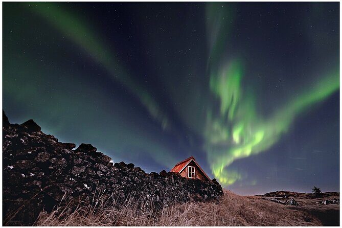 Enchanted Northern Lights: Hot chocolate & Photos - Small Group! - The Itinerary in Detail