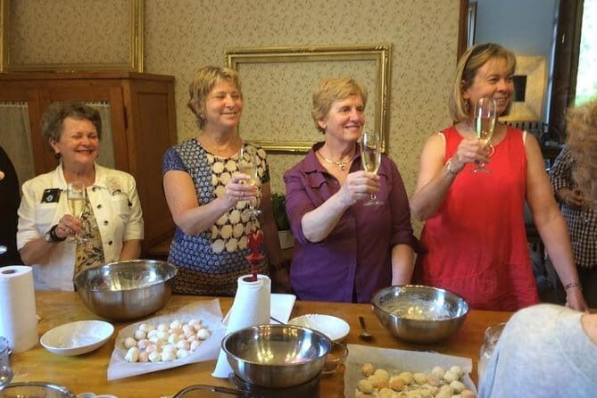 Express Pasta-Making Lesson with Gourmet Dinner - The Experience in Detail