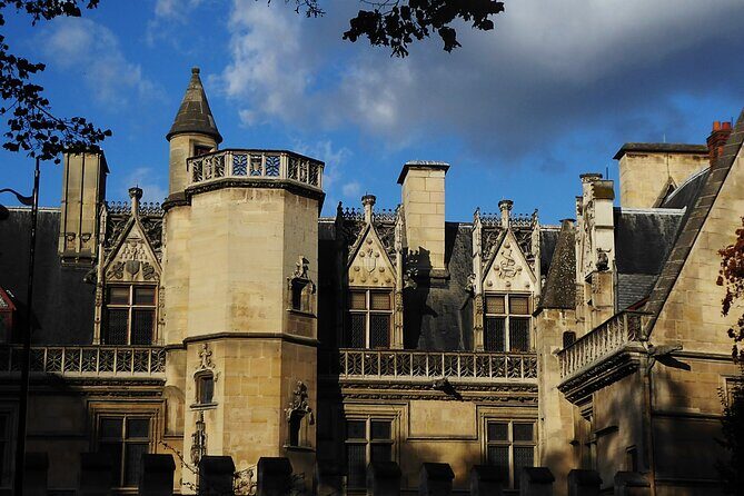 Family treasure hunt from the Panthéon to the Louvre - What to Expect at Each Stop