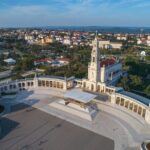 Fatima, Batalha, Nazare, Obidos Small Group Tour From Lisbon - Batalha: A UNESCO-Listed Gothic Masterpiece