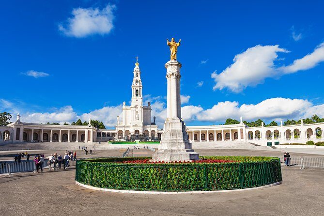 Fátima Half Day Private Tour Lisbon w/ Optional Candle Procession - The Realities of the Tour