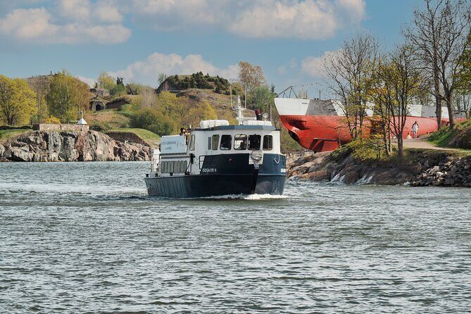 Ferry to Suomenlinna Fortress Island - What to Expect on the Island