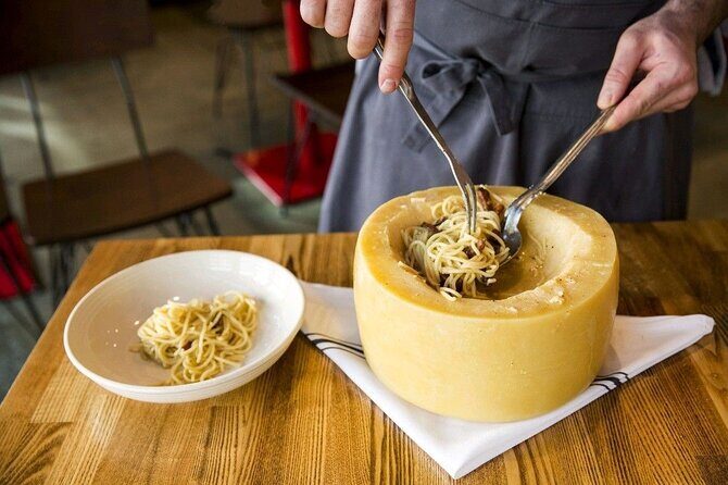 Florence: Flambé Cheese Wheel Truffle Pasta Class & Tiramisù - The Pros and Cons