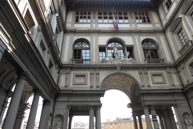 Florence: Skip-the-Line Uffizi Masterclass with Art Expert - How the Tour Flows