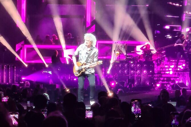 Freddie Mercury and Queen. The London tour - The Experience: What You’ll Get