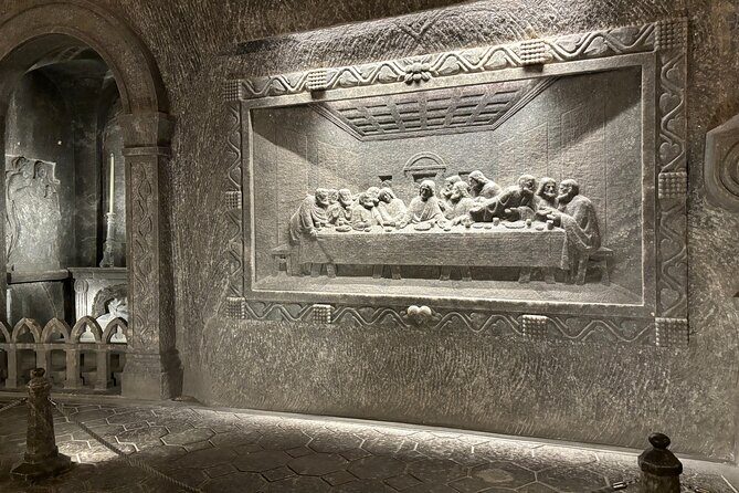From Krakow: Wieliczka Salt Mine Guided Tour with Hotel Transfers - The Experience of the Guides and Transport