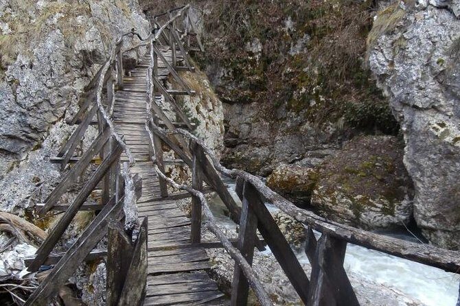 From Sofia: The gorges of Trun and Dragovski stone trail - Stop 1: Paramun and Dragovski Trail