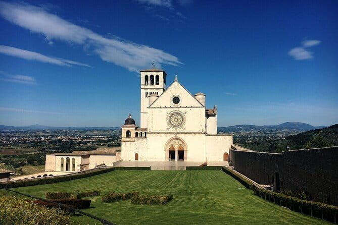 Full Day Private Guided Tour to Assisi and Cortona from Florence - Who Should Consider This Tour?