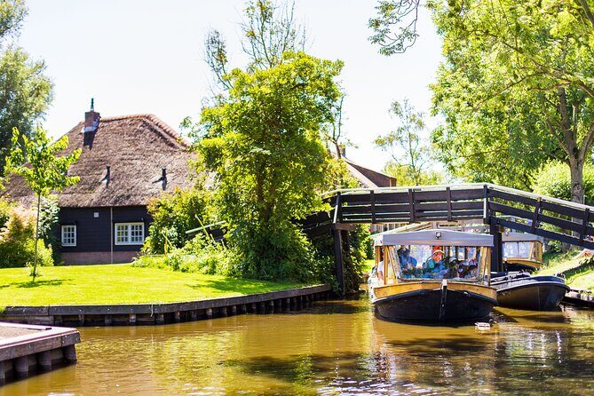 Giethoorn and Afsluitdijk Day Trip from Amsterdam with Boat Trip - Who Will Enjoy This Tour?