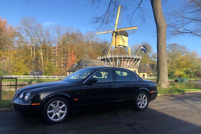 Giethoorn Private Tour Guide Giethoorn in luxury Jaguar S Type - FAQs