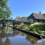 Giethoorn Roundtrip Transport with Optional Guided Canal Cruise - Who Will Love This Tour?