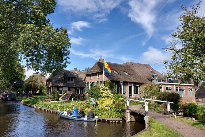 Giethoorn Small-Group Tour from Amsterdam (Max. 8 People) - Why Travelers Love This Tour