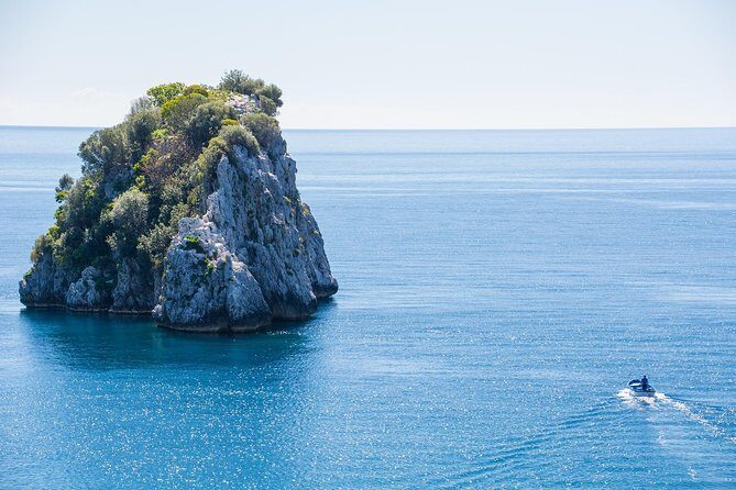 Grotte Di Capo Palinuro - What the Tour Offers