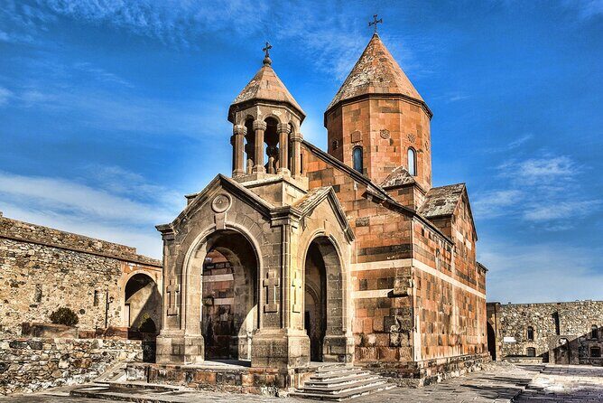 Guided tour: Khor Virap, Noravank Monastery, Areni, Jermuk - What Travelers Say