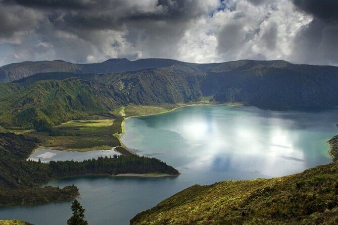 Guided tour of Sete Cidades & Lagoa do Fogo, lunch included - Lagoa do Fogo Views