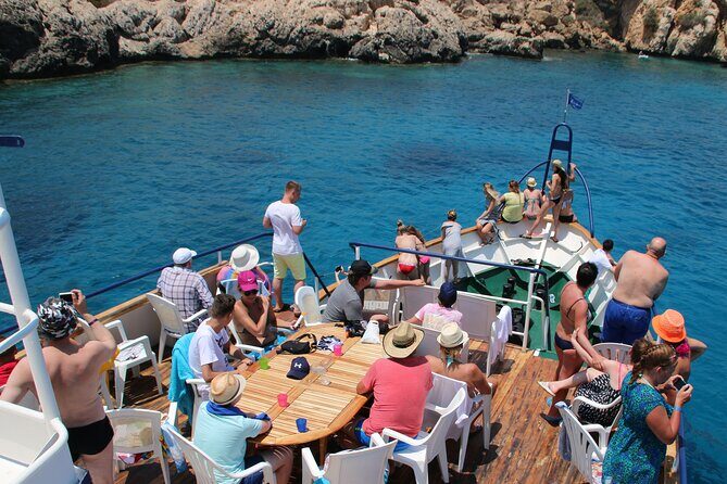 Half-Day Odyssey Guided Boat Safari with Lunch in Cyprus - Food and Drinks