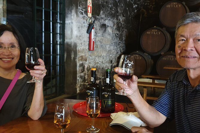 Half Day Porto and Beach Side Small-Group Tour with Tastings - A Closer Look at the Tour Experience