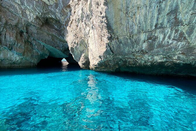 Half day tour of Capri by private boat - Why Choose a Private Boat Tour of Capri?