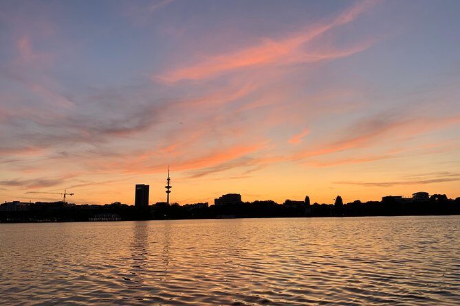 Hamburg Small-Group Sunset Sailing Cruise on Lake Alster - The Beverages & Extras