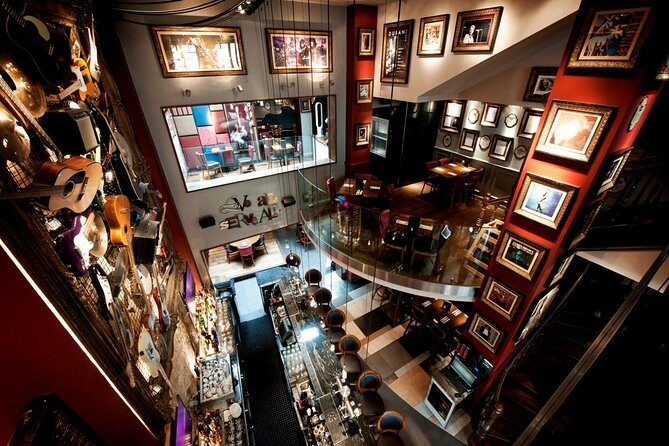 Hard Rock Cafe Brussels with Set Lunch or Dinner - Who Is This Tour Best For?